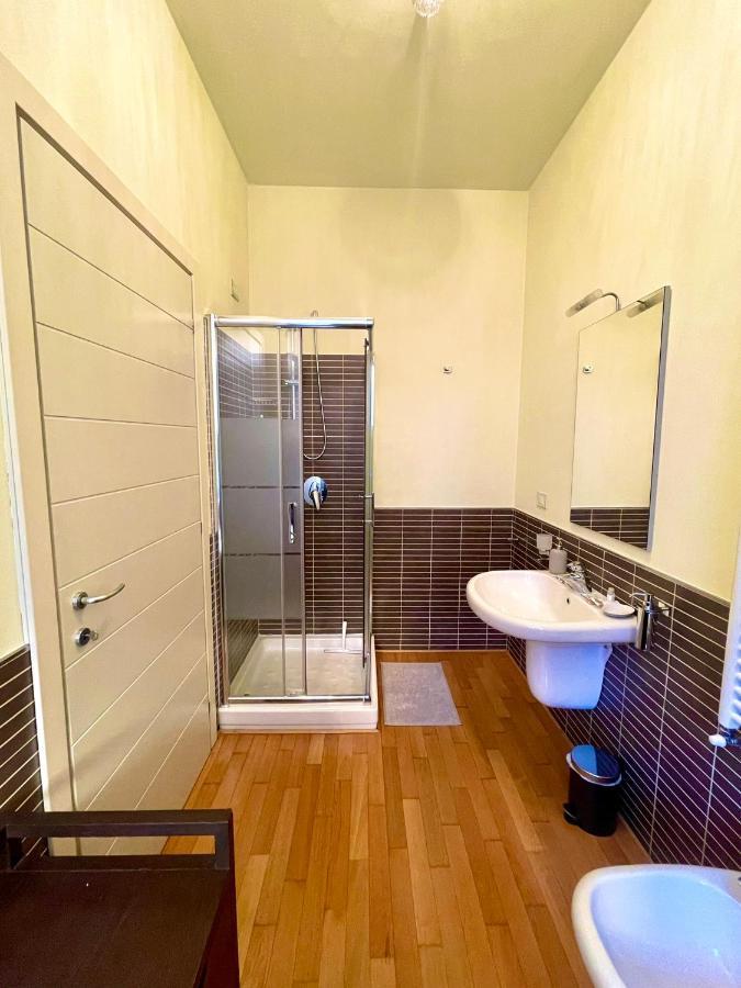 Luxury Four-Room Apartment In Monza Centro - 2 Min Walk To Train Station מראה חיצוני תמונה